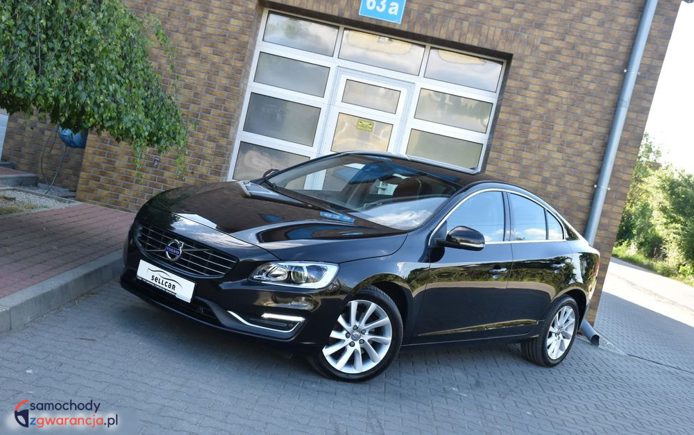 Volvo S60  | Fwd (Przód) | Manualna | 150 Km | Czarny