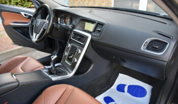 VOLVO S60  | FWD (przód) | Manualna | 150 KM | Czarny full
