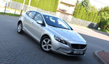 VOLVO V40  | FWD (przód) | Manualna | 115 KM | Srebrny full