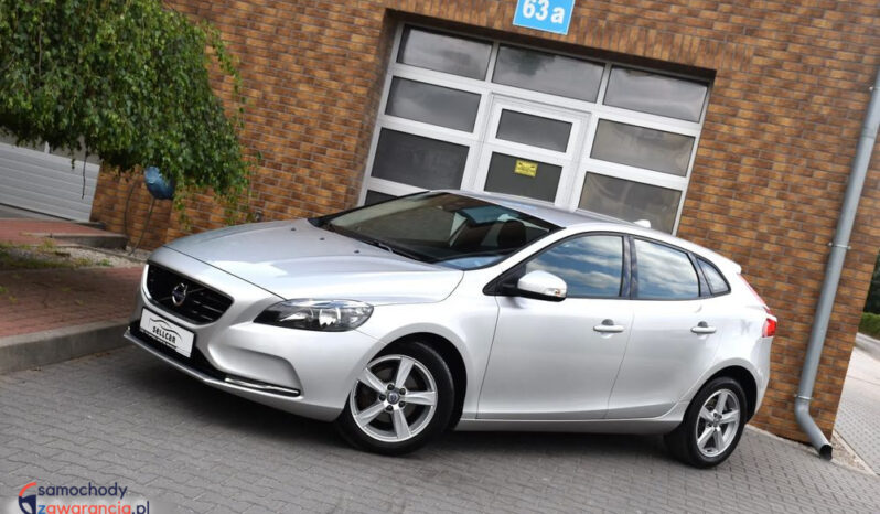 VOLVO V40  | FWD (przód) | Manualna | 115 KM | Srebrny full
