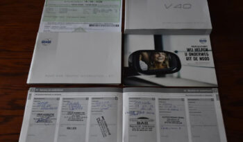 VOLVO V40  | FWD (przód) | Manualna | 115 KM | Srebrny full