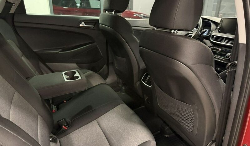 HYUNDAI Tucson  | FWD (przód) | Manualna | 132 KM | Bordowy full