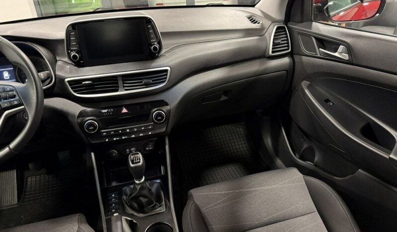 HYUNDAI Tucson  | FWD (przód) | Manualna | 132 KM | Bordowy full
