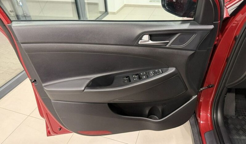 HYUNDAI Tucson  | FWD (przód) | Manualna | 132 KM | Bordowy full