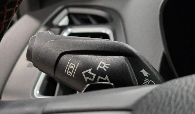 FORD Kuga  | 4×4 (doł. automatycznie) | Automatyczna | 180 KM | Szary full