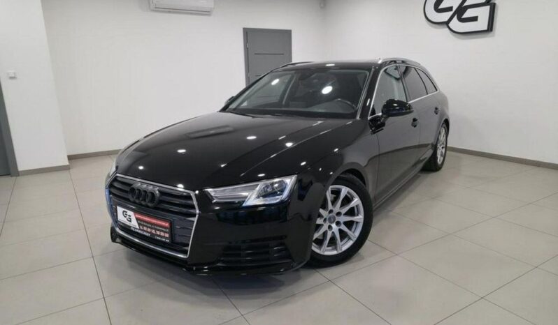 AUDI A4 Avant | FWD (przód) | Automatyczna | 150 KM | Czarny full