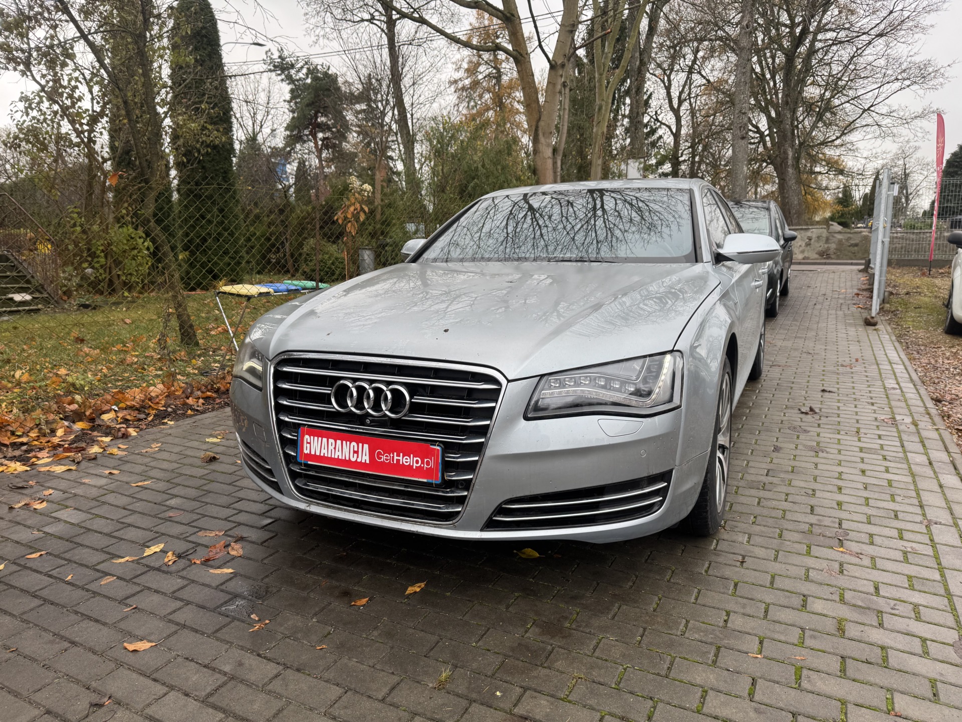 Audi A8  | Fwd (Przód) | Automatyczna | 211 Km | Srebrny