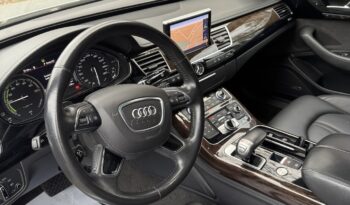 AUDI A8  | FWD (przód) | Automatyczna | 211 KM | Srebrny full