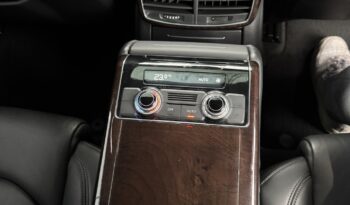 AUDI A8  | FWD (przód) | Automatyczna | 211 KM | Srebrny full