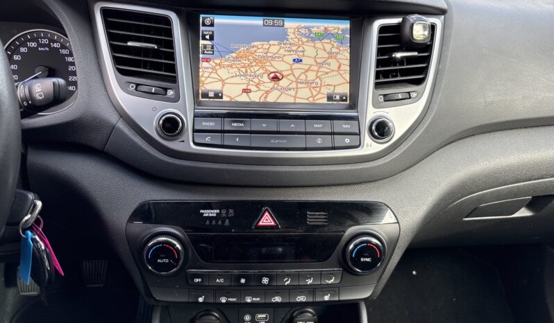HYUNDAI Tucson  | 2017 | 140 KM | 1968cm3 | Czarny full