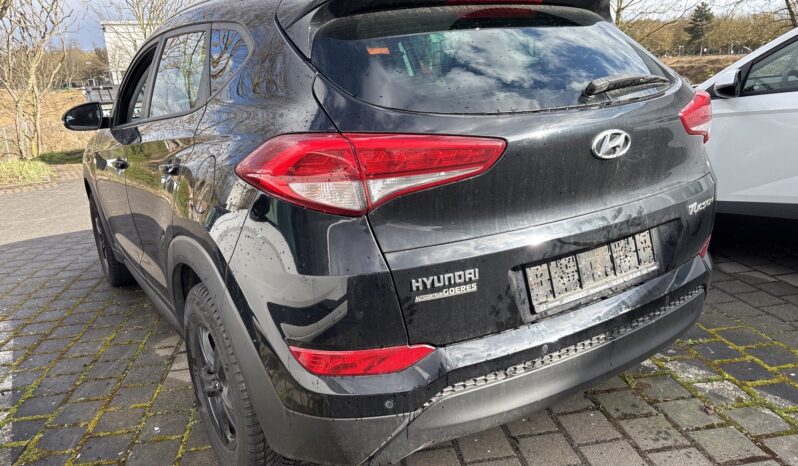 HYUNDAI Tucson  | 2017 | 140 KM | 1968cm3 | Czarny full