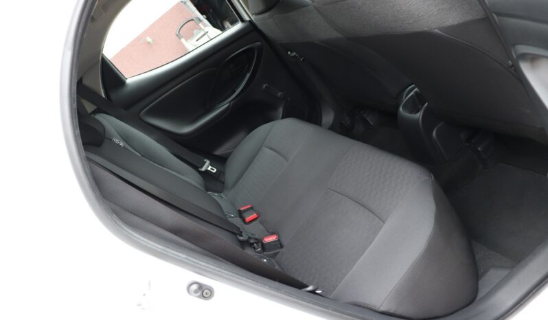 TOYOTA Yaris  | 2021 | 125 KM | 1490cm3 | Biały full