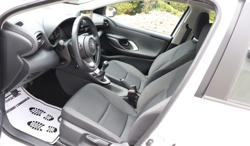TOYOTA Yaris  | 2021 | 125 KM | 1490cm3 | Biały full