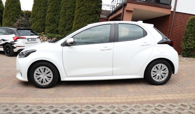 TOYOTA Yaris  | 2021 | 125 KM | 1490cm3 | Biały full