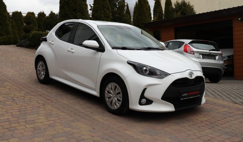 TOYOTA Yaris  | 2021 | 125 KM | 1490cm3 | Biały full
