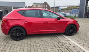 SEAT Leon  | 2018 | 125 KM | 1395cm3 | Czerwony full