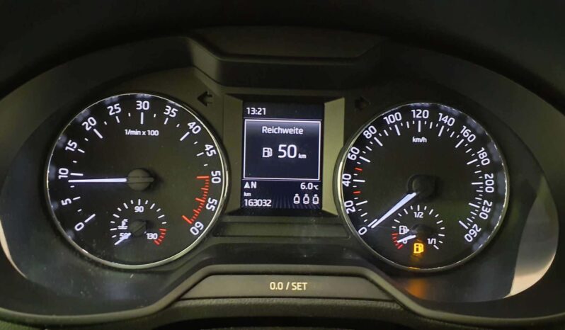 SKODA Octavia  | 2014 | 150 KM | 1968cm3 | Niebieski full