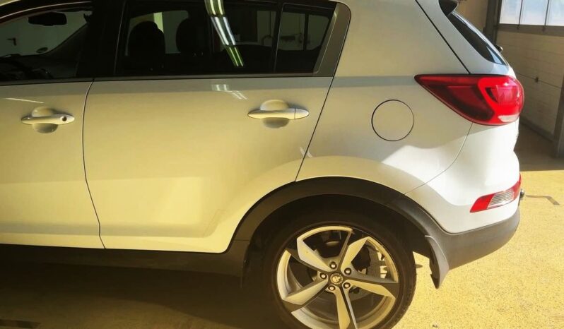 KIA Sportage  | 2015 | 115 KM | 1685cm3 | Biały full