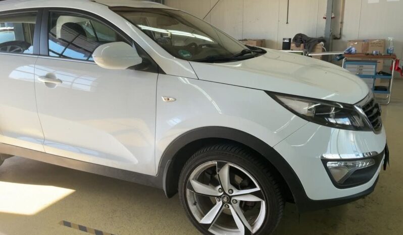 KIA Sportage  | 2015 | 115 KM | 1685cm3 | Biały full