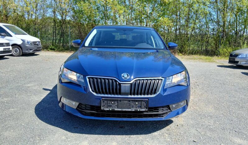 Skoda Superb  | 2017 | 125 Km | 1395Cm3 | Niebieski Ciemny