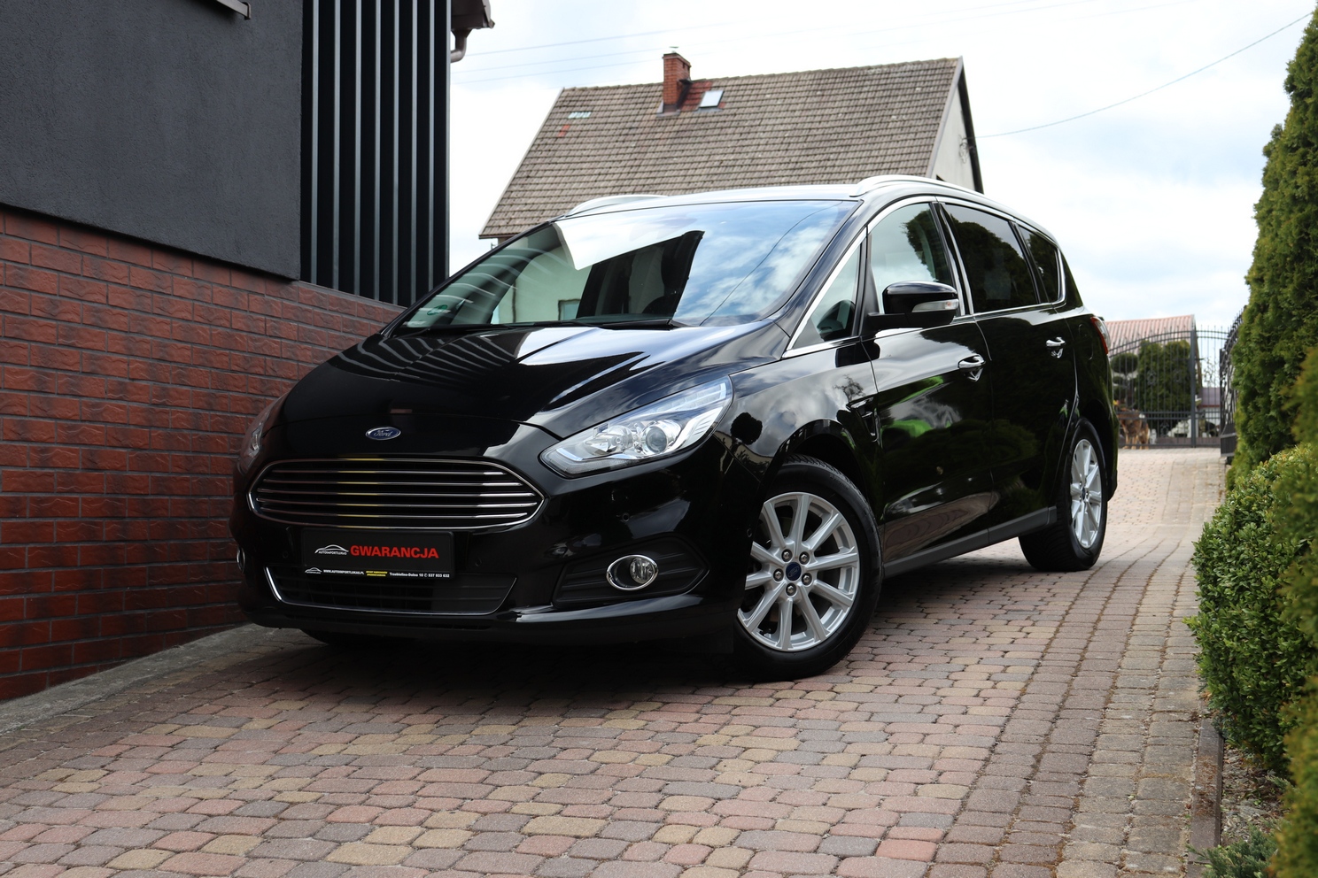 Ford S-Max  | 2018 | 180 Km | 1997Cm3 | Czarny