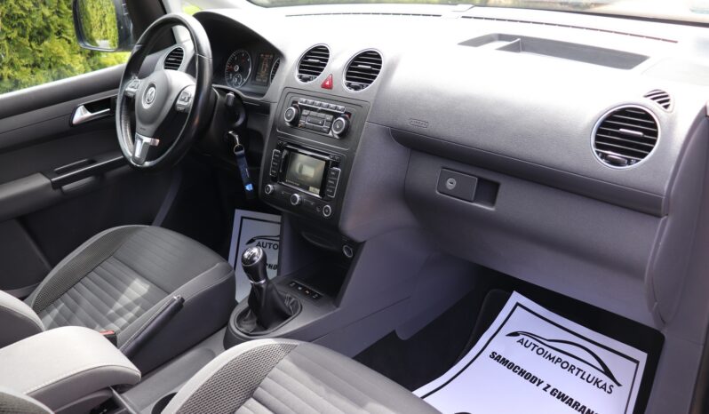 VOLKSWAGEN Caddy | 2014 | 140 KM | 1968cm3 | Czarny full