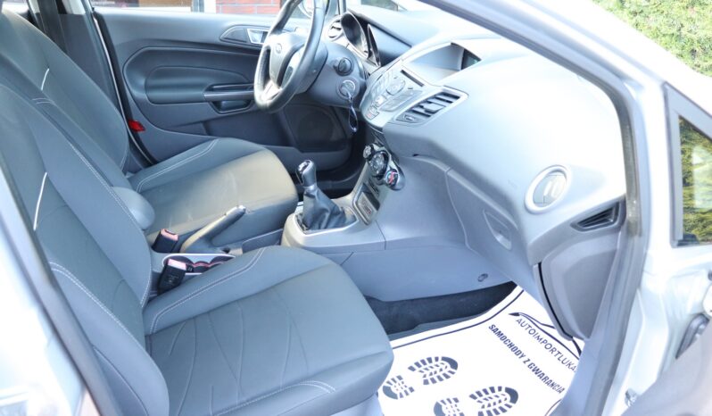 FORD Fiesta  | 2015 | 82 KM | 1242cm3 | Srebrny full