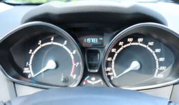 FORD Fiesta  | 2015 | 82 KM | 1242cm3 | Srebrny full
