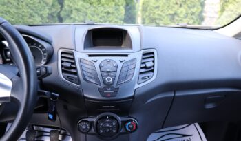 FORD Fiesta  | 2015 | 82 KM | 1242cm3 | Srebrny full