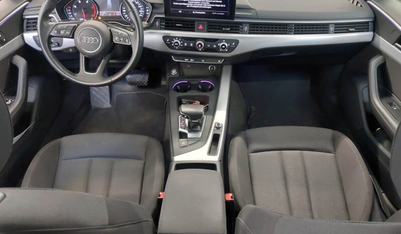 AUDI A4 Avant | 2022 | 163 KM | 1968cm3 | Czarny full