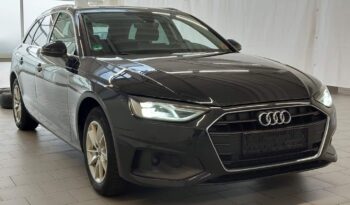 AUDI A4 Avant | 2022 | 163 KM | 1968cm3 | Czarny full
