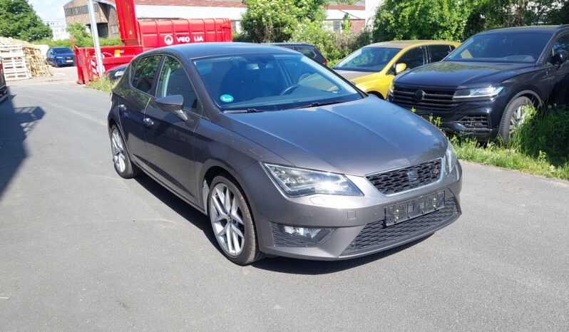 SEAT Leon  | 2015 | 150 KM | 1395cm3 | Szary full
