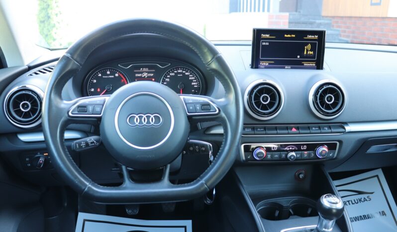 AUDI A3  | 2015 | 125 KM | 1395cm3 | Srebrny full