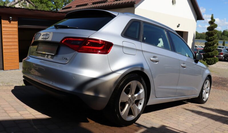 AUDI A3  | 2015 | 125 KM | 1395cm3 | Srebrny full