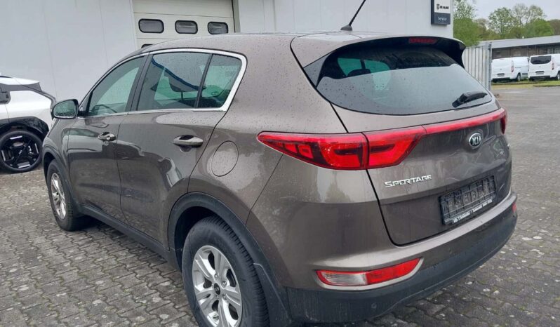 KIA Sportage  | 2016 | 116 KM | 1700cm3 | Brązowy full