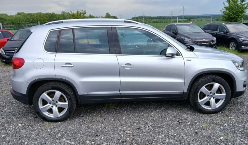 VOLKSWAGEN Tiguan  | 2015 | 150 KM | 1968cm3 | Srebrny full