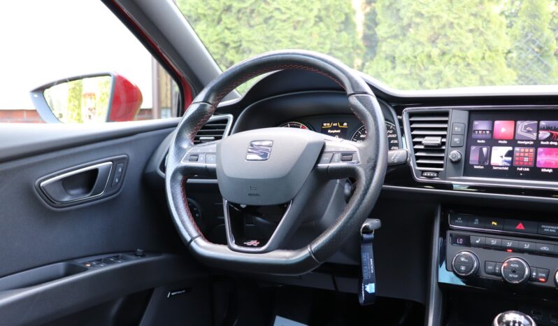 SEAT Leon  | 2018 | 125 KM | 1395cm3 | Czerwony full