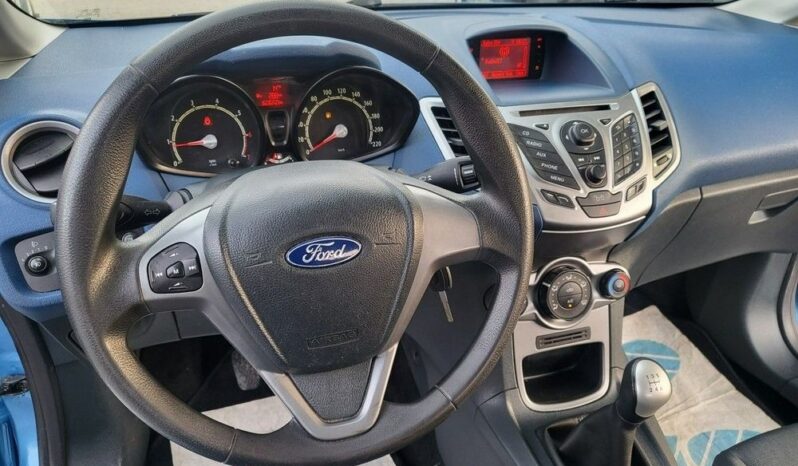 FORD Fiesta  | FWD (przód) | Manualna | 82 KM | Niebieski full