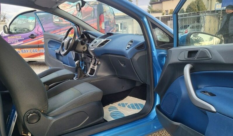 FORD Fiesta  | FWD (przód) | Manualna | 82 KM | Niebieski full