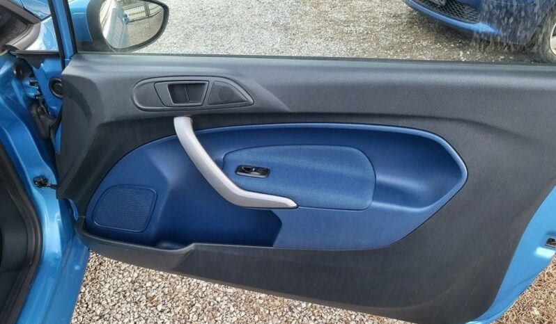 FORD Fiesta  | FWD (przód) | Manualna | 82 KM | Niebieski full