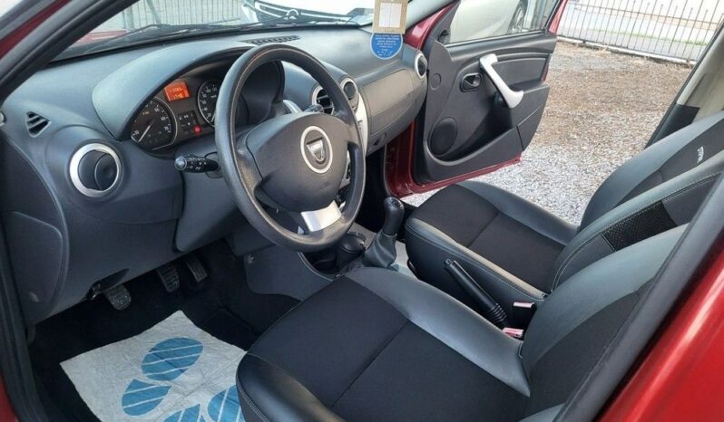 DACIA Sandero Stepway  | FWD (przód) | Manualna | 82 KM | Bordowy full