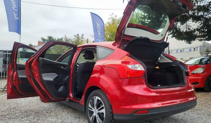 FORD Focus  | FWD (przód) | Manualna | 105 KM | Bordowy full