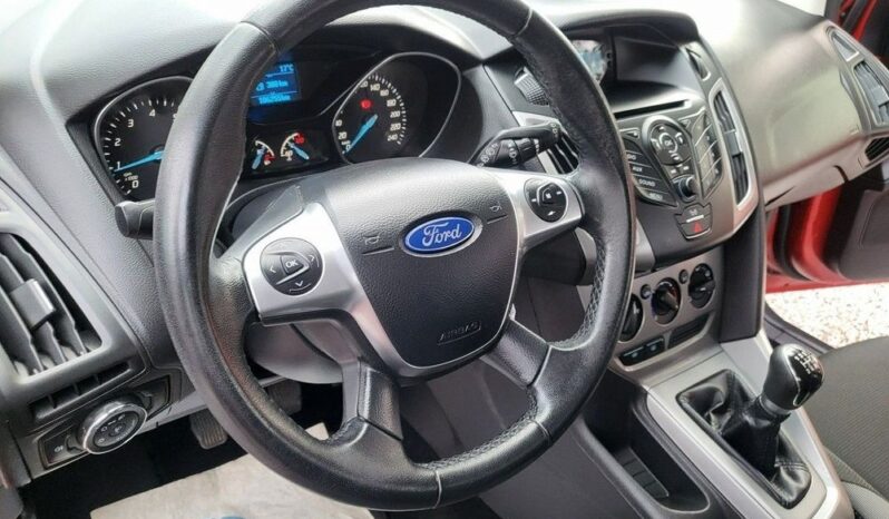 FORD Focus  | FWD (przód) | Manualna | 105 KM | Bordowy full
