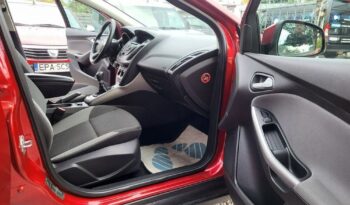 FORD Focus  | FWD (przód) | Manualna | 105 KM | Bordowy full