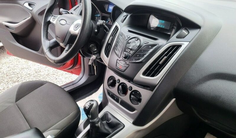 FORD Focus  | FWD (przód) | Manualna | 105 KM | Bordowy full