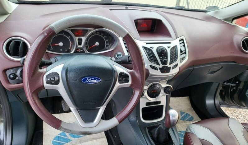 FORD Fiesta  | FWD (przód) | Manualna | 82 KM | Czarny full