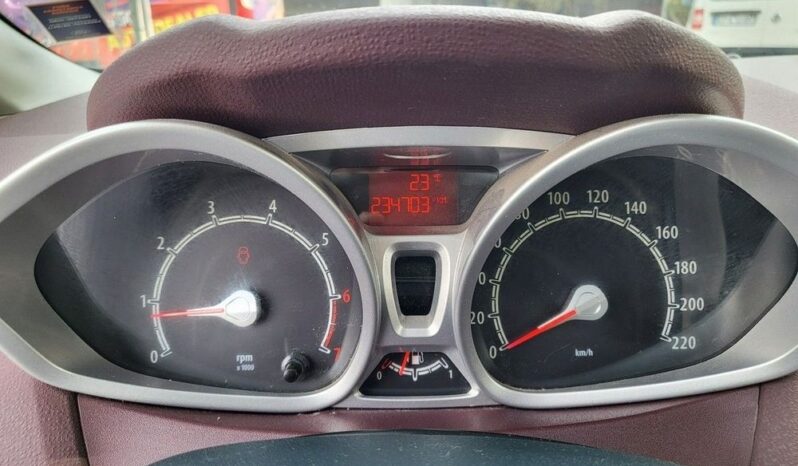 FORD Fiesta  | FWD (przód) | Manualna | 82 KM | Czarny full