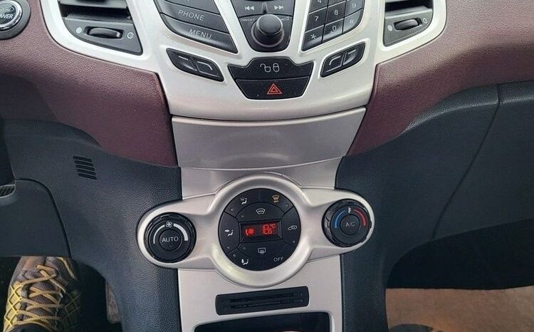FORD Fiesta  | FWD (przód) | Manualna | 82 KM | Czarny full