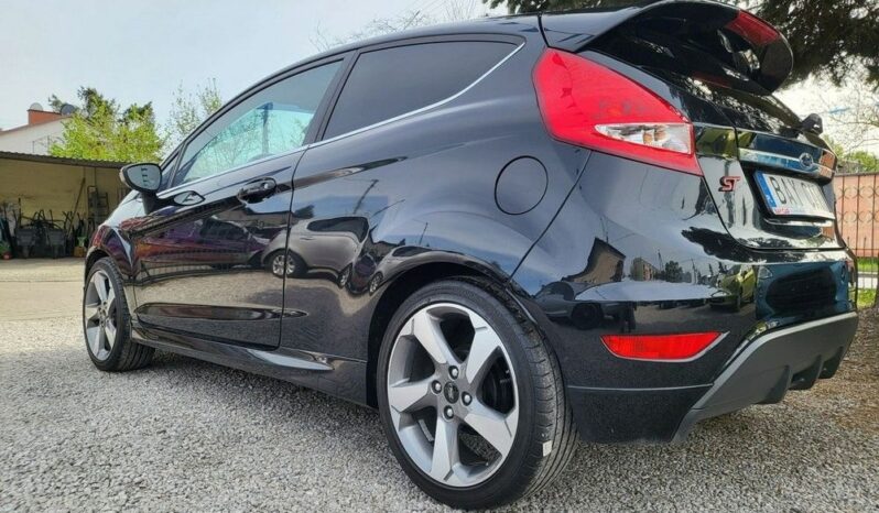 FORD Fiesta  | FWD (przód) | Manualna | 82 KM | Czarny full