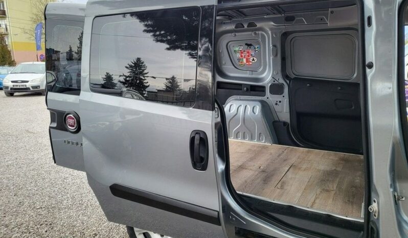 FIAT Doblo  | FWD (przód) | Manualna | 90 KM | Szary full